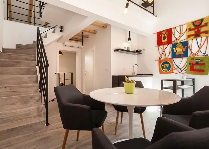 Stube 4 아파트 로비니